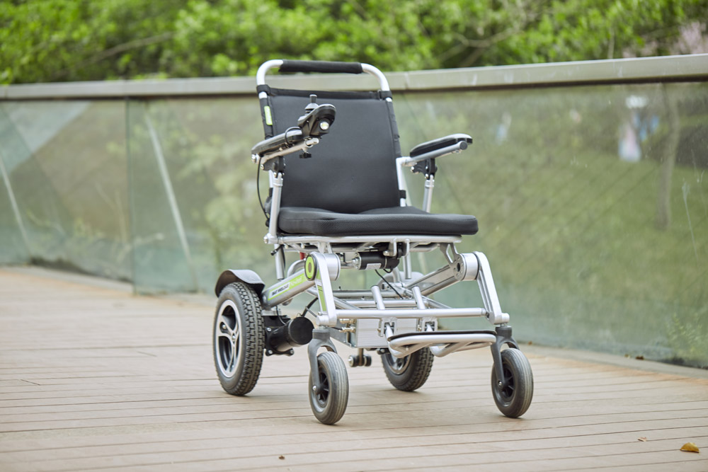 Airwheel H3T power wheelchair