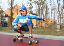 Ahora, vamos a abrazar Airwheel patineta de inalámbrico control remoto M3.